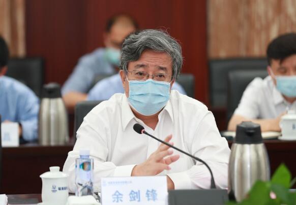 中核集團(tuán)黨組書記、董事長(zhǎng)余劍鋒：攜手同心干好新時(shí)代重大工程