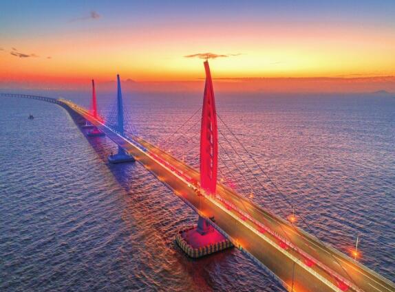 南方電網公司釋放改革能量 為“六穩(wěn)”“六?！痹鰟恿? width=
