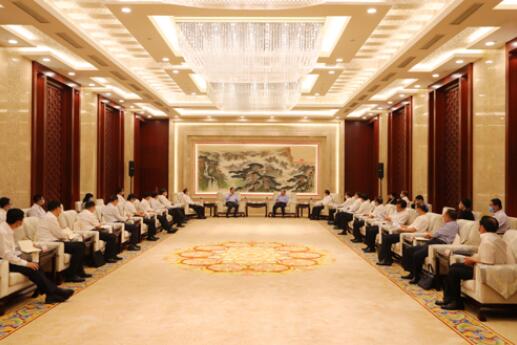 國(guó)家電網(wǎng)公司毛偉明、辛保安與山東省委書記劉家義、代省長(zhǎng)李干杰會(huì)談
