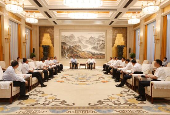 湖北省委書(shū)記應(yīng)勇、省長(zhǎng)王曉東會(huì)見(jiàn)國(guó)家電網(wǎng)董事長(zhǎng)、黨組書(shū)記毛偉明