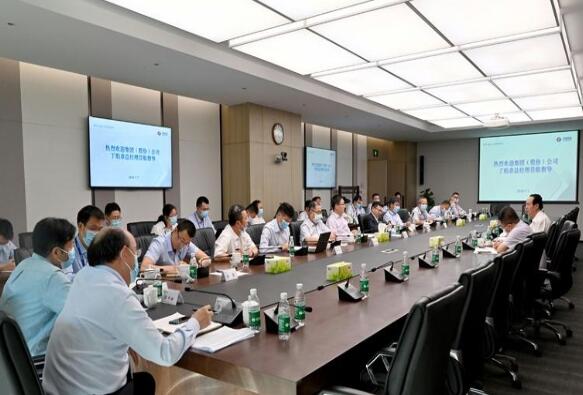 中國電建集團公司黨委副書記、總經理丁焰章到電建國際公司調研