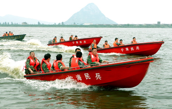 國網(wǎng)寧?？h供電公司為“抗災(zāi)治患”在8個(gè)供電所均組建應(yīng)急救援隊(duì)
