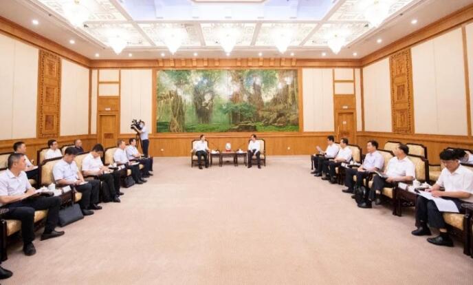 中核集團(tuán)總經(jīng)理、黨組副書記顧軍與福建省委副書記、代省長王寧會談