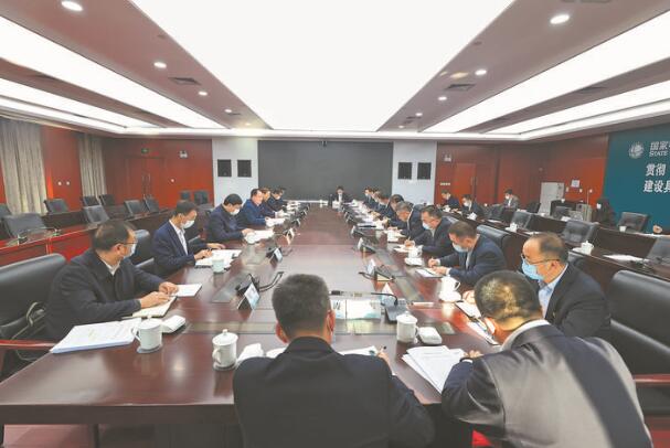 毛偉明董事長、辛保安總經理赴國網新疆電力調研