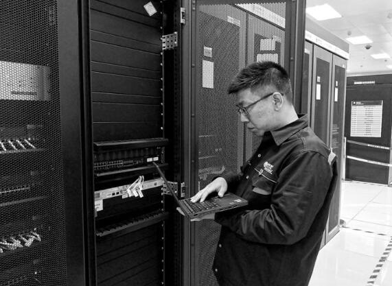 王?。?干一行,愛一行,鉆一行