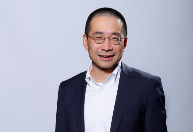施耐德電氣全球執(zhí)行副總裁、中國區(qū)總裁尹正：提升能源效率助力實(shí)現(xiàn)碳中和