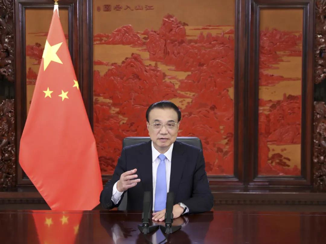 李克強(qiáng)談能源發(fā)展：一手做“減法”，一手做“加法”