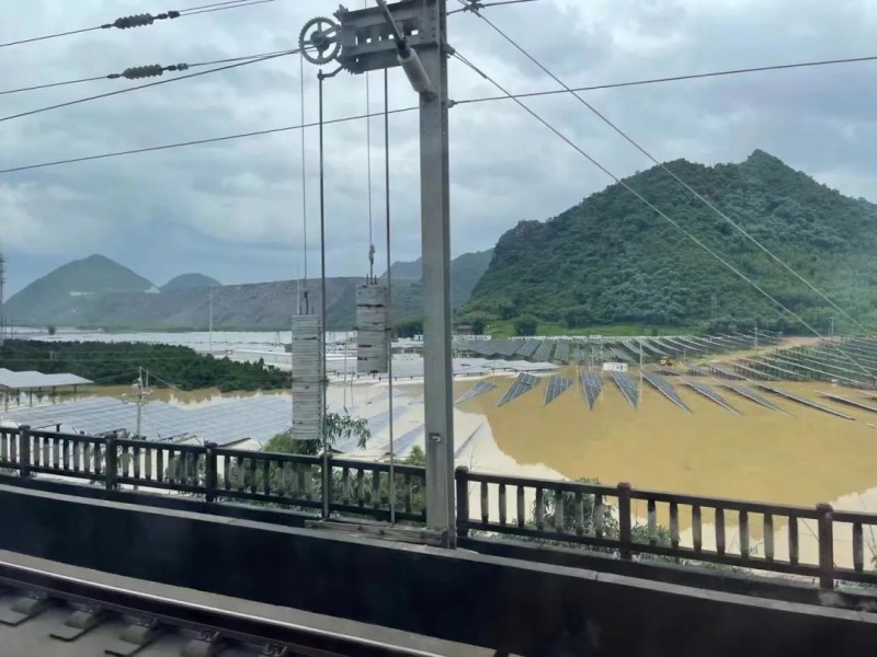 地面電站秒變漂浮電站，又一光伏電站被水淹！
