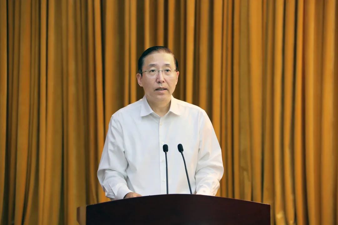 國家電網(wǎng)公司黨組書記、董事長辛保安在中央企業(yè)思想政治工作會(huì)議上作交流發(fā)言