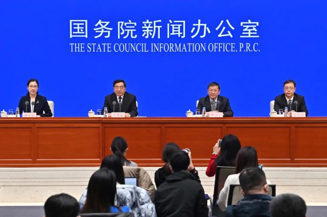 國家發(fā)改委：健全多能互補(bǔ)綜合應(yīng)急調(diào)度機(jī)制，推動風(fēng)、光發(fā)電多發(fā)滿發(fā)