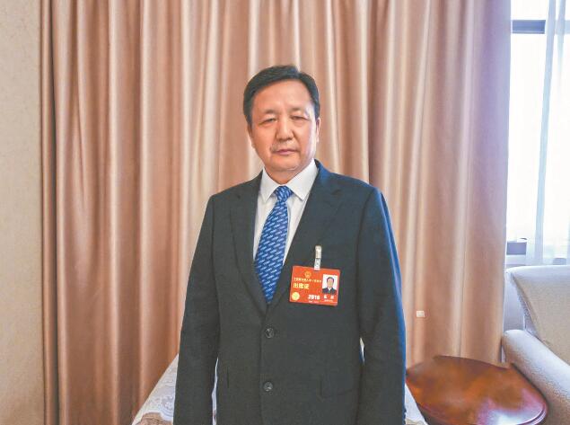 新型電力系統(tǒng)建設(shè)為電力裝備制造業(yè)帶來新機(jī)遇——訪全國人大代表，全國工商聯(lián)副主席，特變電工股份有限公司黨委書記、董事長張新