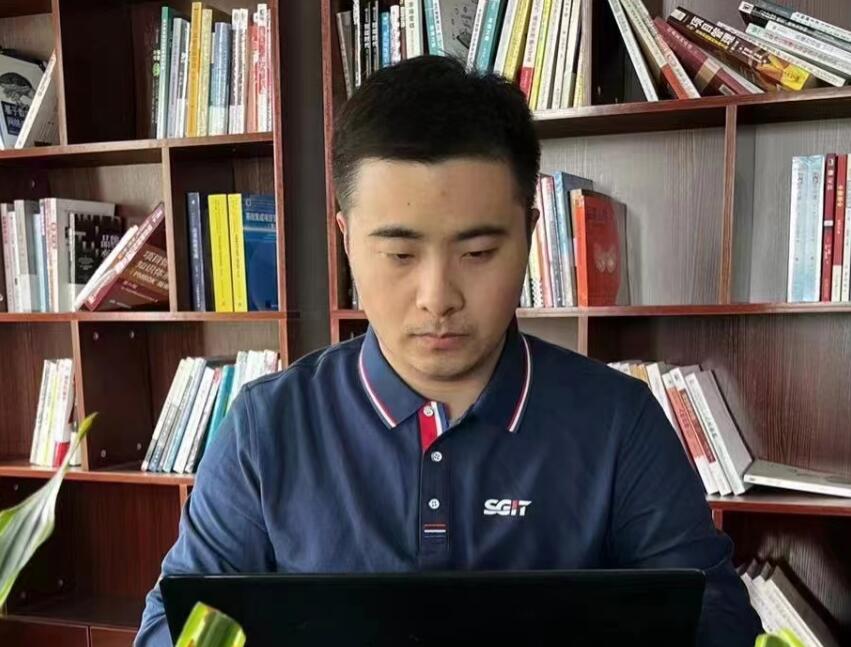 國(guó)家電網(wǎng)公司青年崗位能手許軻：潛心沉淀，厚積薄發(fā)