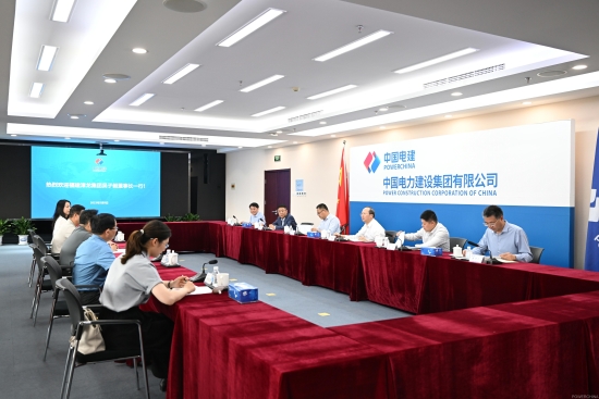 中國電建黨委常委、副總經(jīng)理徐鵬程與漳龍集團黨委書記、董事長吳子毅會談