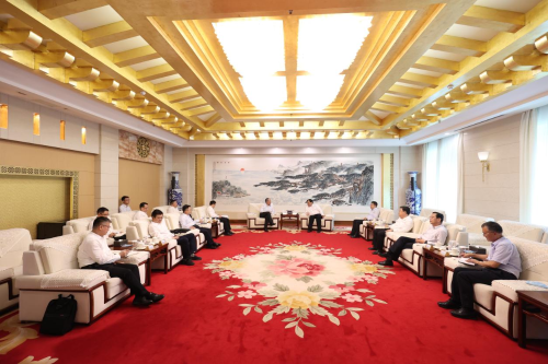 中國電建黨委副書記、總經(jīng)理王斌與山東省委常委、煙臺市委書記江成會談