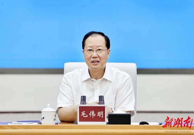 湖南省委副書(shū)記、省長(zhǎng)毛偉明與發(fā)電企業(yè)代表座談：強(qiáng)化擔(dān)當(dāng) 滿(mǎn)發(fā)穩(wěn)發(fā)