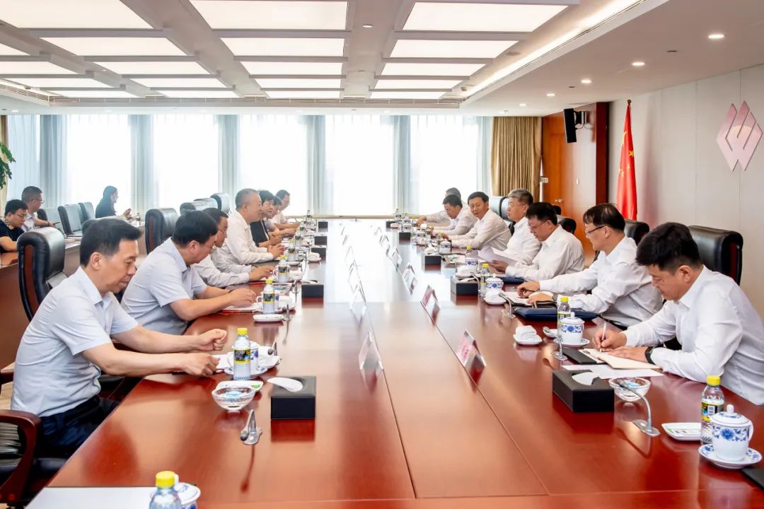 國家能源集團黨組書記、董事長劉國躍會見包頭市委副書記、市長張銳
