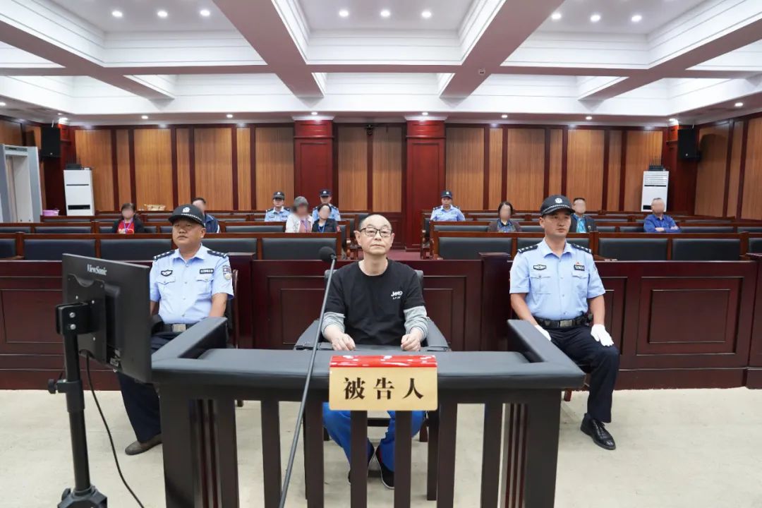 貴州電網(wǎng)有限責(zé)任公司原黨委委員、工會主席張帆受賄案一審宣判