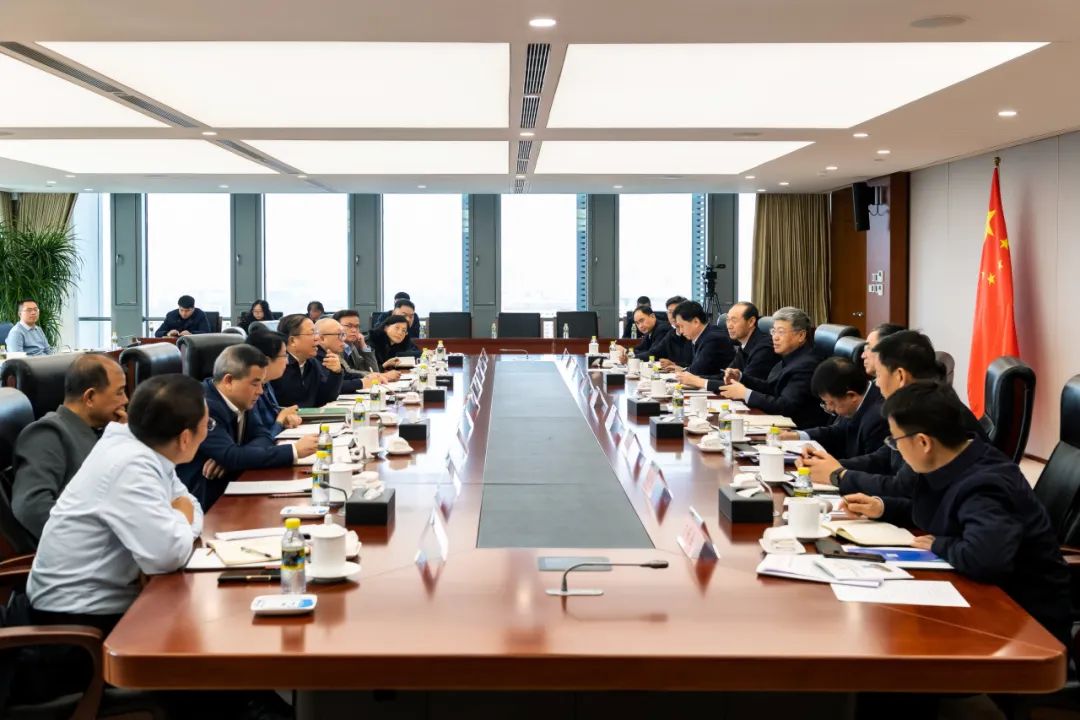 國(guó)家能源集團(tuán)董事長(zhǎng)劉國(guó)躍會(huì)見(jiàn)廣西壯族自治區(qū)政府黨組成員、國(guó)資委黨委書(shū)記秦如培