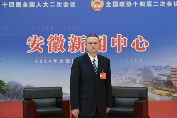 程韜代表：支持引入新質(zhì)生產(chǎn)力，鼓勵新能源商用車發(fā)展