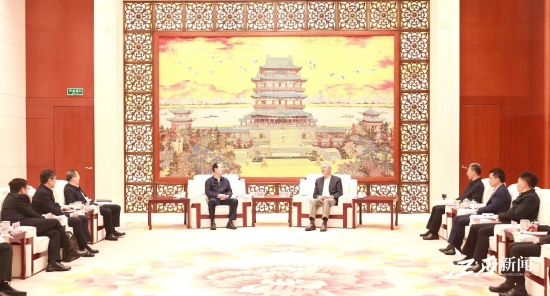 中國(guó)電建黨委書(shū)記、董事長(zhǎng)丁焰章拜會(huì)江西省委書(shū)記尹弘