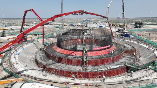 全球緯度最高、東北地區(qū)首座塔式光熱電站完成吸熱塔基礎(chǔ)澆筑