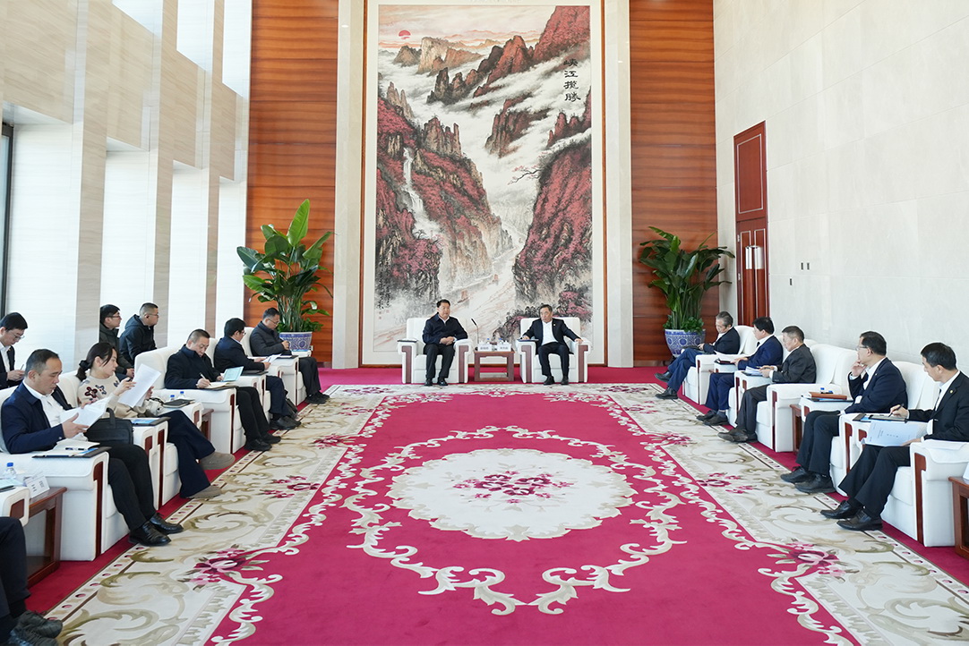 中國(guó)能建黨委書記、董事長(zhǎng)宋海良與云南紅河州委書記趙瑞君會(huì)談