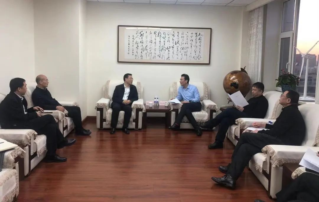 華電吉林公司黨委書(shū)記孫毅、黨委副書(shū)記鄭成杰拜會(huì)吉林省能源局黨組書(shū)記、局長(zhǎng)趙彥峰