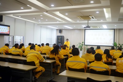 華潤(rùn)南京公司檢修公司黨支部開展黨員大會(huì)、支委會(huì)以及3月份主題黨日活動(dòng)